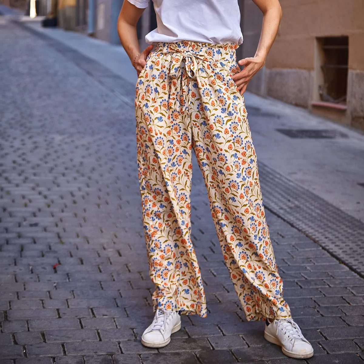 SINGAPOUR - Trousers and shorts - Women 32-52 - Paper Sewing Pattern